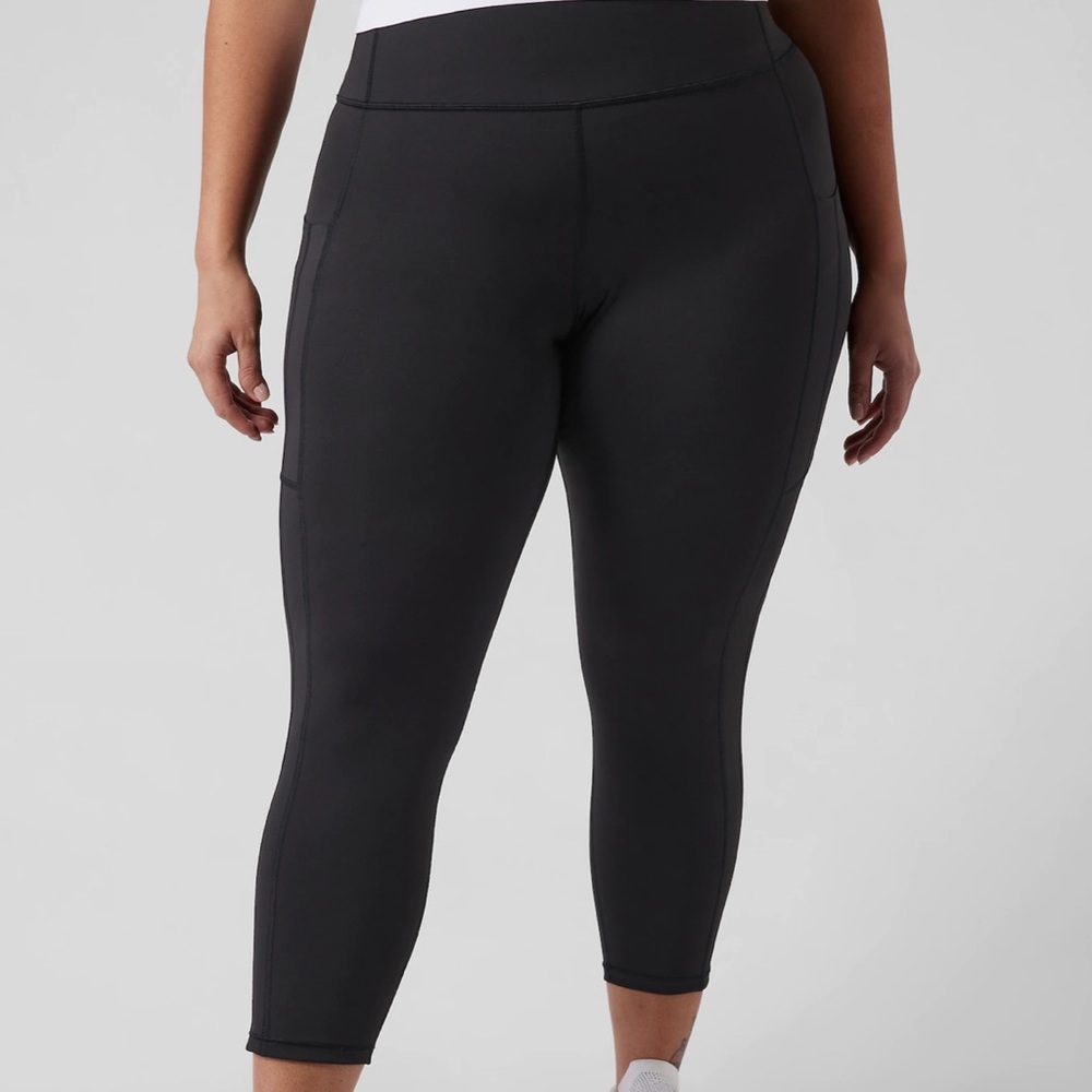 Ultimate Stash II 7/8 Tight Black NWT leggings XL